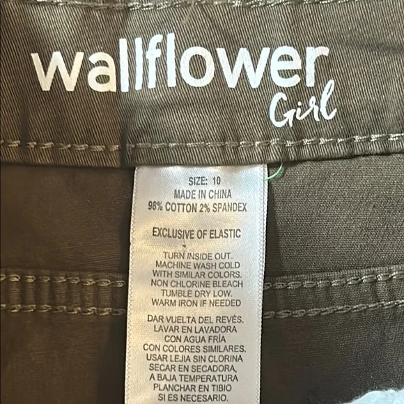 Olive Cargo Midi Skirt - Picture 3 of 4